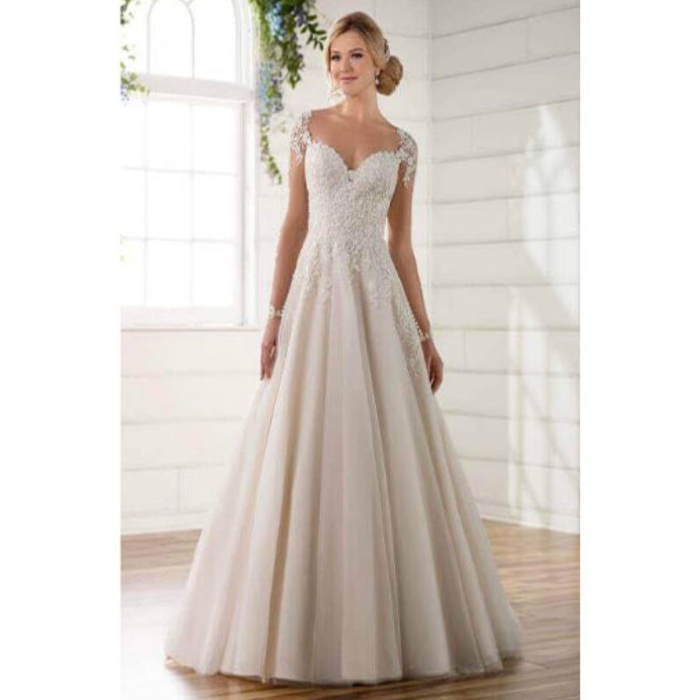 Essence of Australia Wedding Gown
